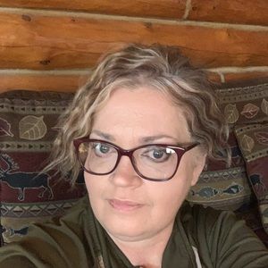 Meet your Posher, Regina